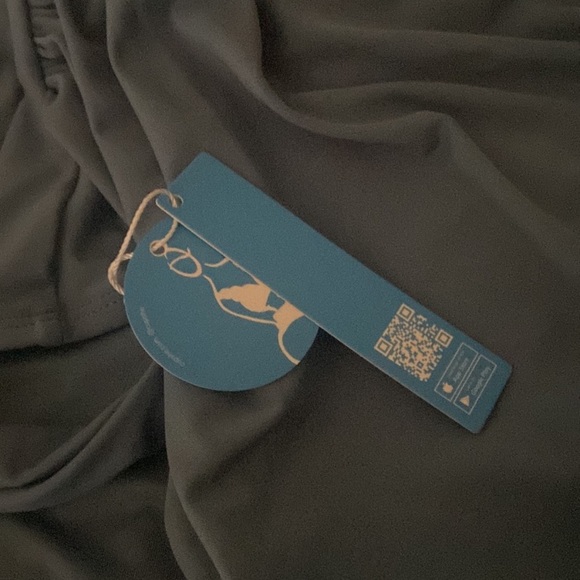 Cupshe Madyson Riches Swimsuit - Picture 3 of 3